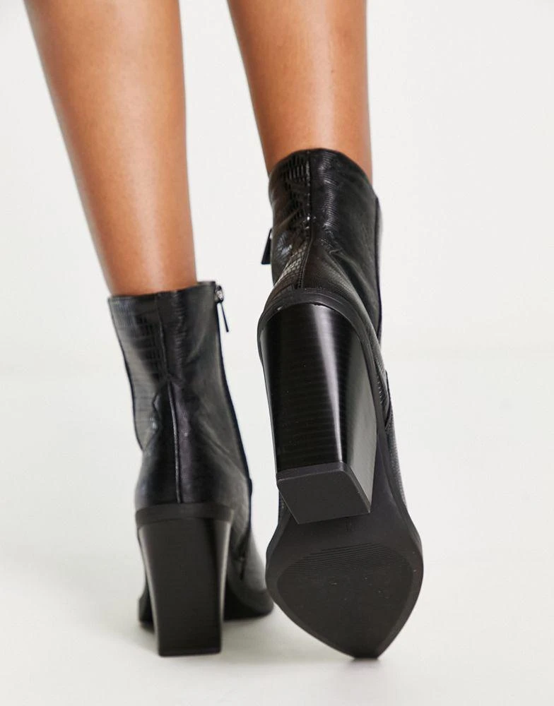 商品Bershka|Bershka heeled western ankle boot in black,价格¥322,第2张图片详细描述
