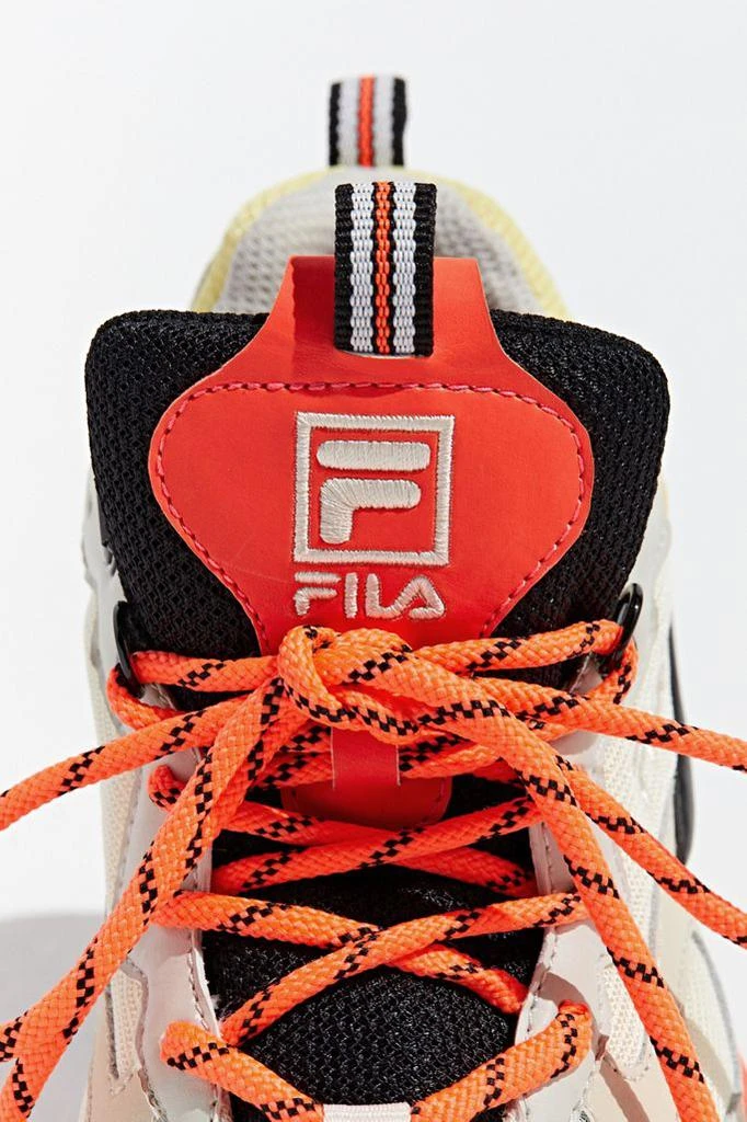 商品Fila|FILA UO Exclusive Ray Tracer X Disruptor Sneaker,价格¥453,第2张图片详细描述