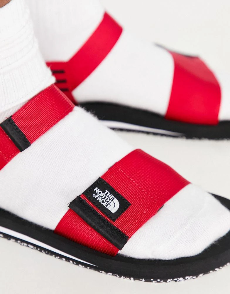 商品The North Face|The North Face Skeena sandals in red,价格¥290,第2张图片详细描述
