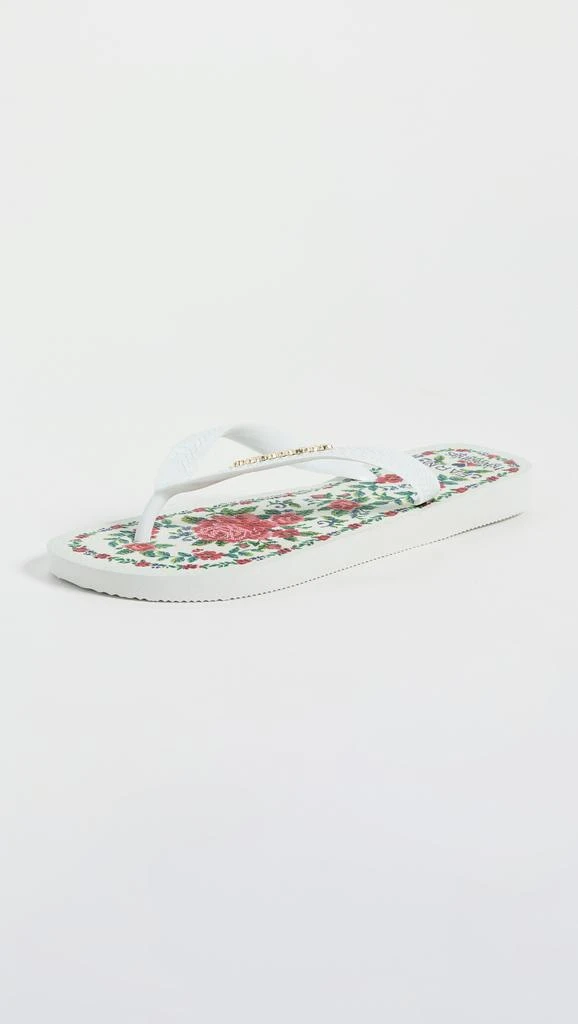 商品Havaianas|Havaianas x Farm Rio Flower Tapestry Flip Flops,价格¥287,第4张图片详细描述