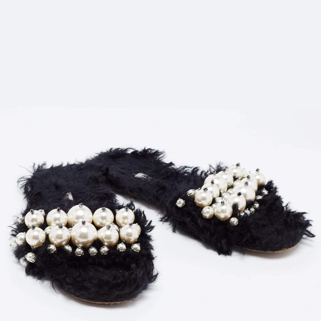 商品[二手商品] Miu Miu|Miu Miu Black Faux Fur Pearl Embellished Slide Flats Size 38,价格¥1157,第4张图片详细描述