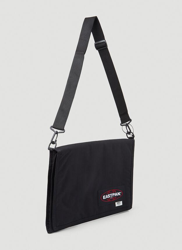 x Eastpak Crew XL Shoulder Bag in Black商品第2张图片规格展示