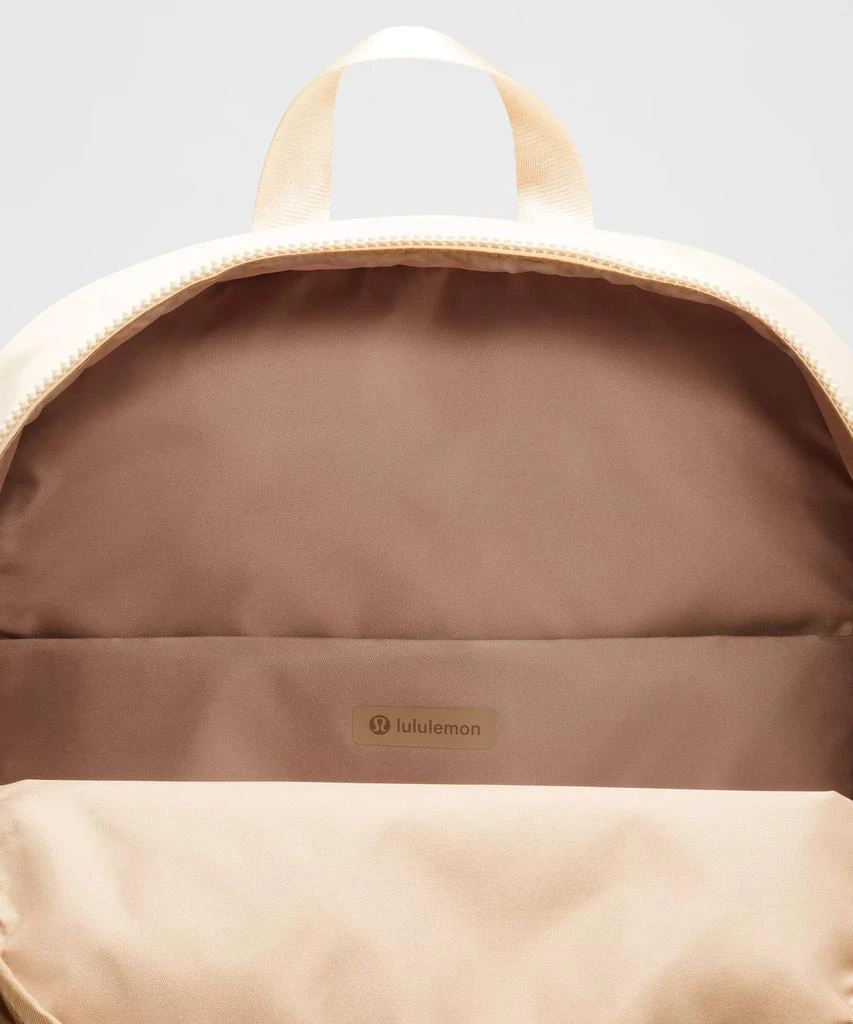 Everywhere Backpack 22L 商品