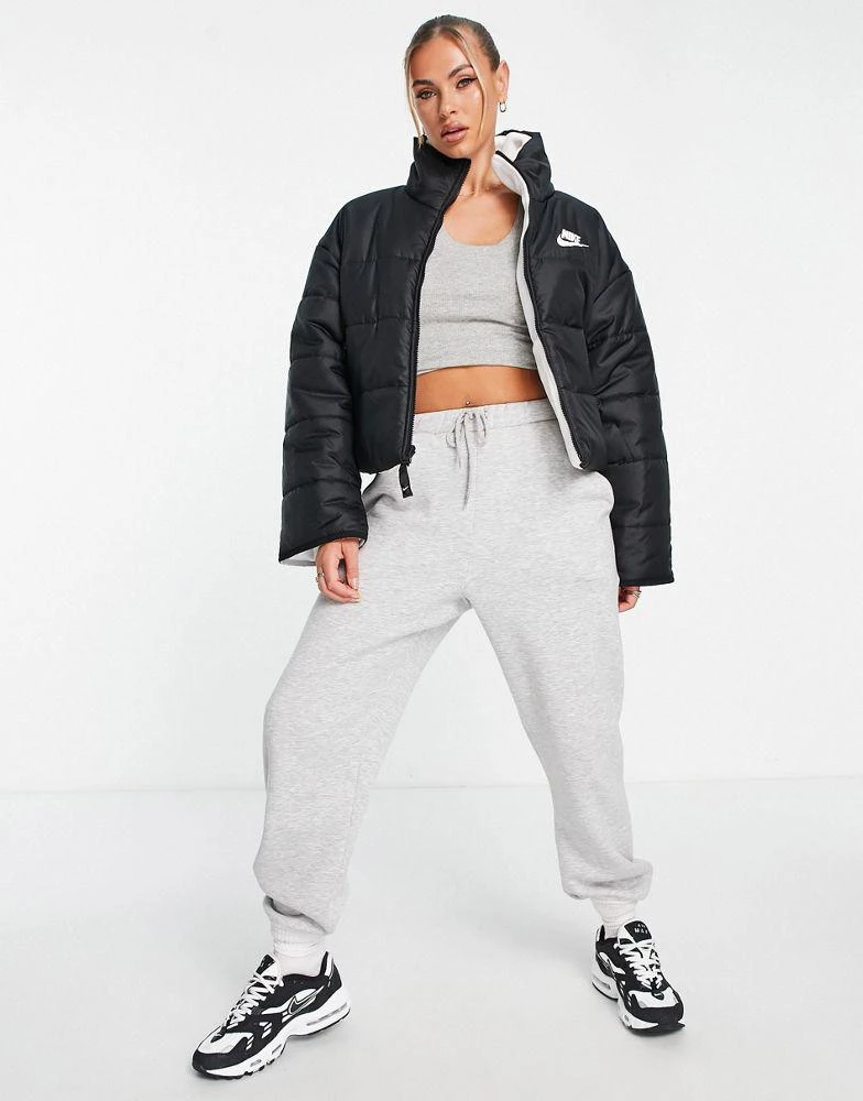 商品NIKE|Nike reversible padded fleece jacket in black and white,价格¥567,第4张图片详细描述