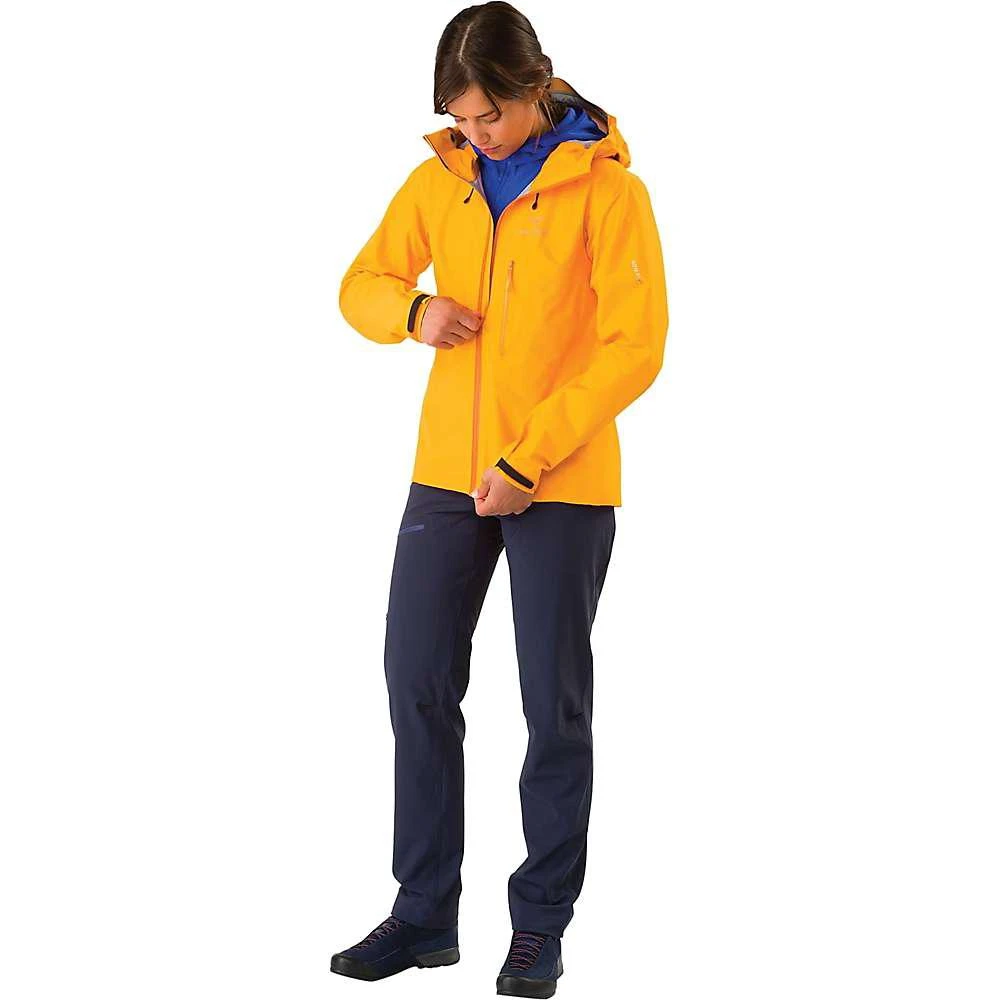 商品Arc'teryx|Arcteryx Women's Alpha FL Jacket 女款外套,价格¥2904,第3张图片详细描述