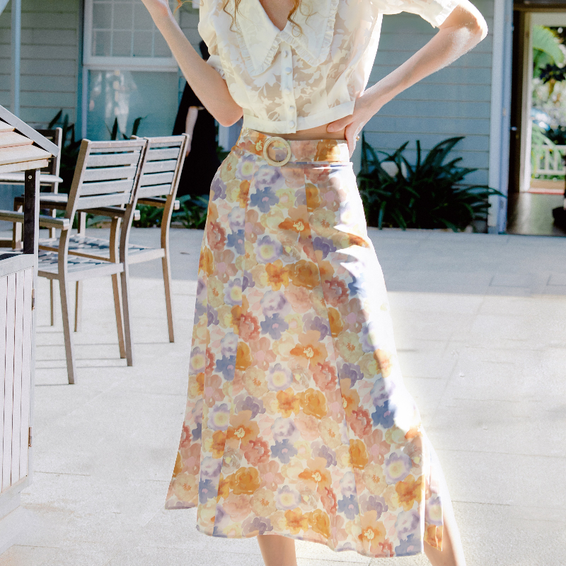 Donna抽象油画月季印花侧开衩贝母腰带扣法式半裙 | Donna Skirt - Watercolor商品第1张图片规格展示