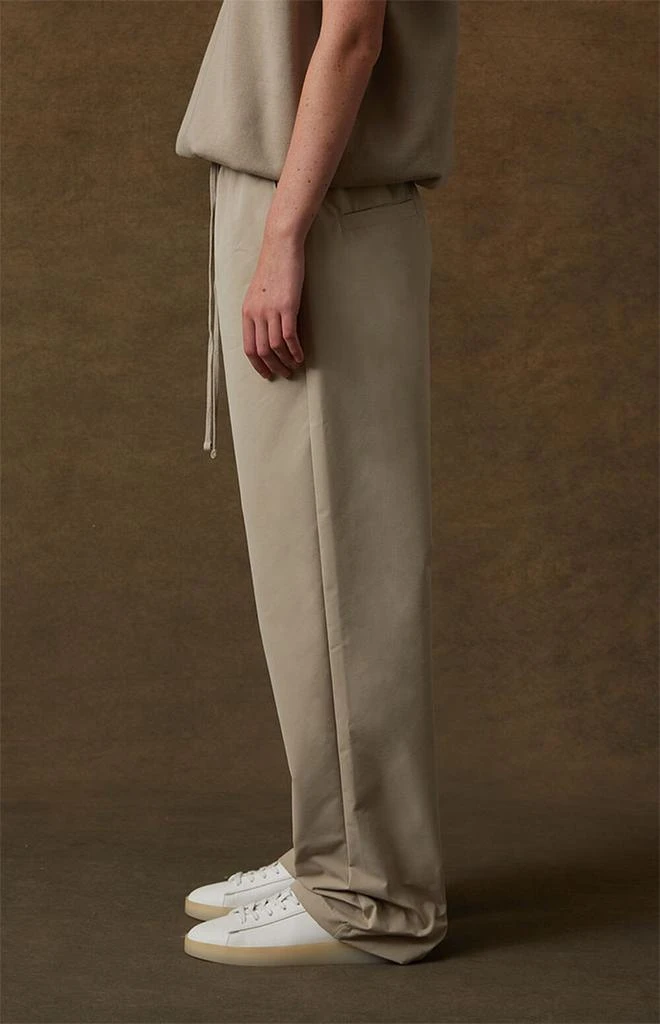 商品Essentials|Women's Smoke Relaxed Trousers,价格¥1125,第3张图片详细描述