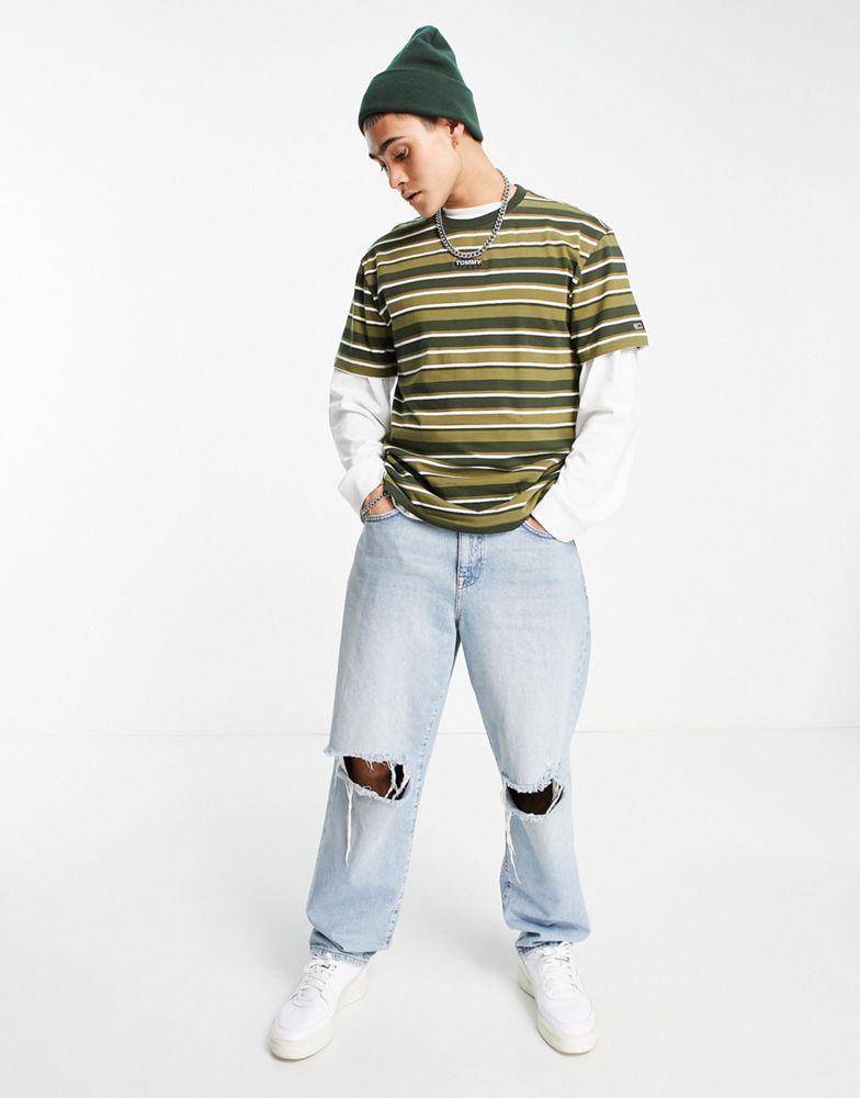 商品Tommy Hilfiger|Tommy Jeans centre flag logo stripe t-shirt in green,价格¥180,第4张图片详细描述