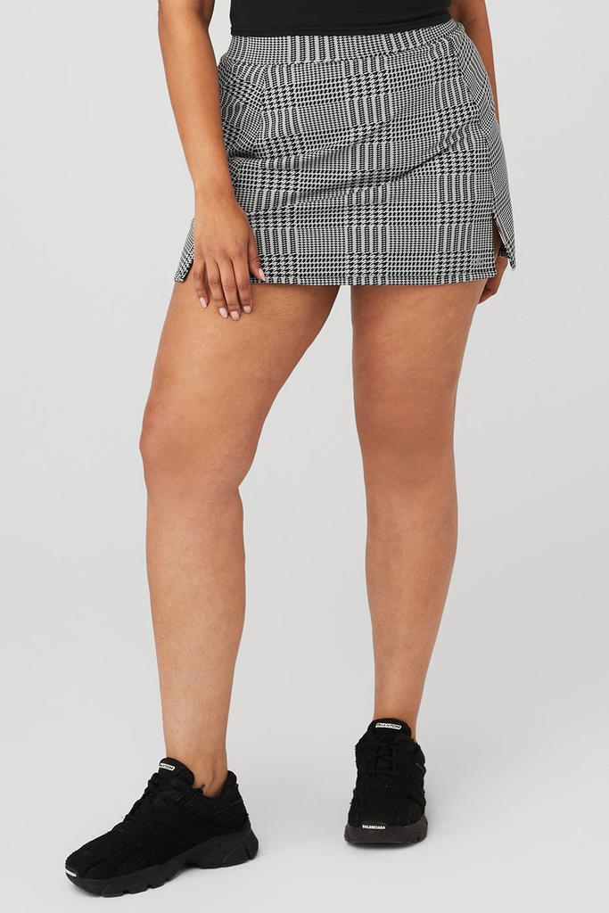商品Alo|Jacquard Glenplaid Tennis Skirt - Titanium/Black,价格¥399,第7张图片详细描述