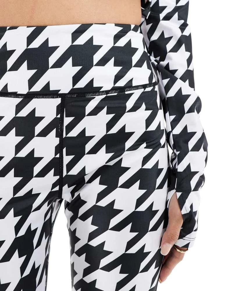商品South Beach|South Beach Base layer leggings in monochrome,价格¥240,第5张图片详细描述