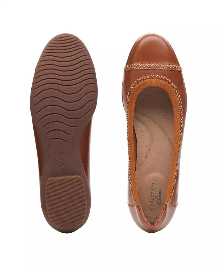 商品Clarks|Women's Collection Sara Bay Pump Shoes,价格¥286,第4张图片详细描述