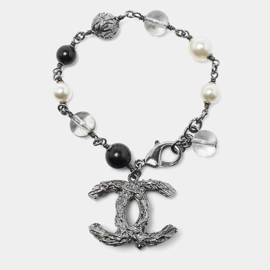 Chanel Silver Tone Hammered CC Charm Beaded Bracelet商品第3张图片规格展示