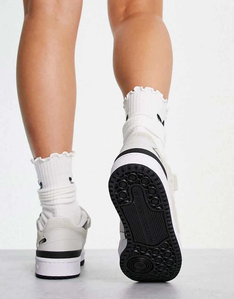 商品Adidas|adidas Originals Forum low trainers in off white with print,价格¥669,第3张图片详细描述