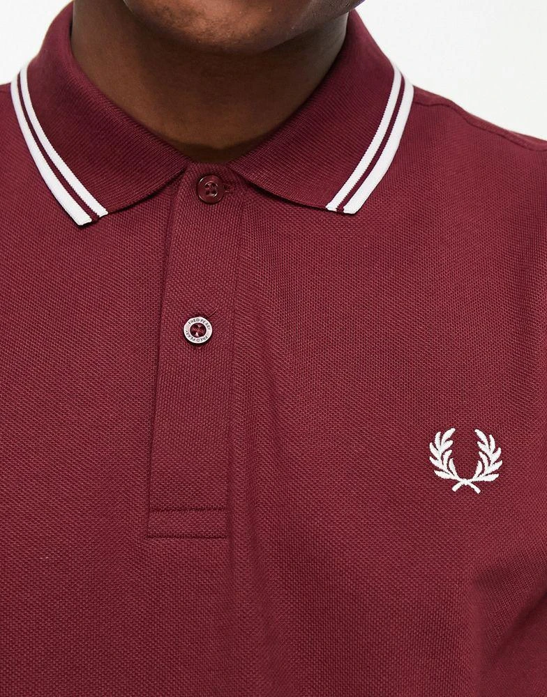 商品Fred Perry|Fred Perry twin tipped logo polo in burgundy,价格¥710,第3张图片详细描述