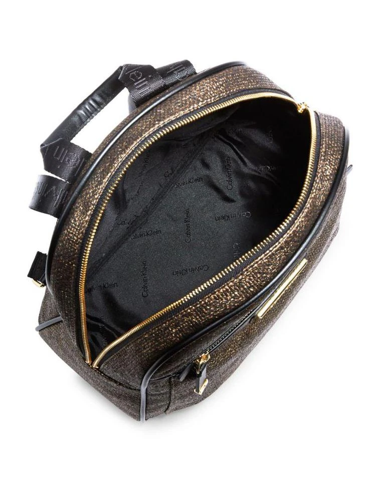 商品Calvin Klein|Textured Backpack,价格¥379,第3张图片详细描述