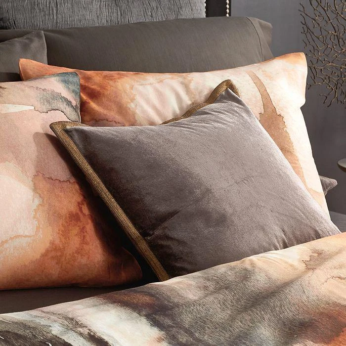 商品Michael Aram|Velvet Metallic Embroidered Decorative Pillow, 18" x 18",价格¥655,第5张图片详细描述
