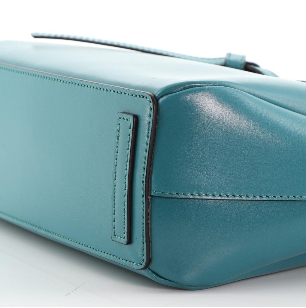 Loewe Lazo Bag Leather Mini Green商品第5张图片规格展示