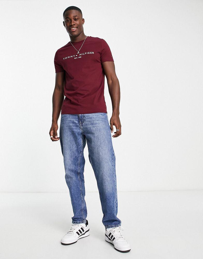 商品Tommy Hilfiger|Tommy Hilfiger embroidered logo cotton t-shirt in burgundy,价格¥396,第4张图片详细描述