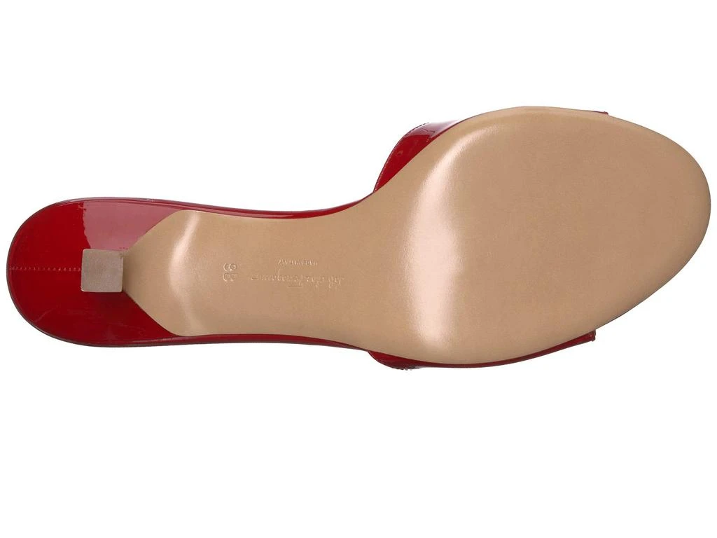 商品Salvatore Ferragamo|Ginostra 小猫跟,价格¥4393,第3张图片详细描述