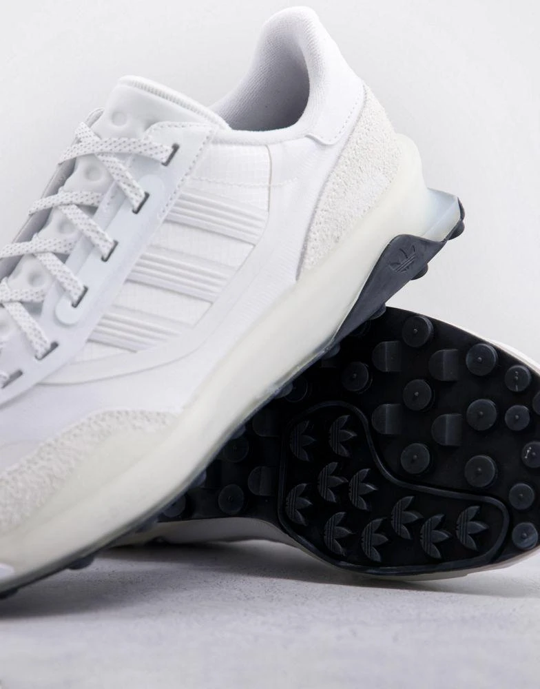 商品Adidas|adidas Originals Modern Indoor Court trainers in white with black sole,价格¥496,第3张图片详细描述