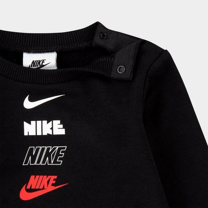 商品NIKE|Infant Nike Multi Logo Crewneck Sweatshirt and Jogger Pants Set,价格¥361,第3张图片详细描述