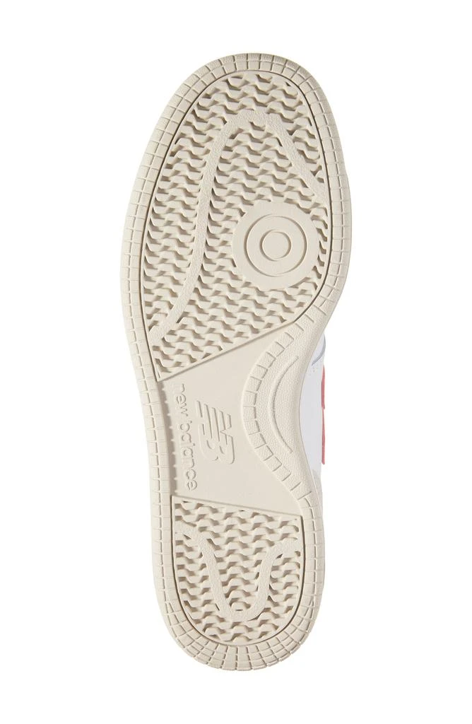 BB80 Basketball Sneaker 商品