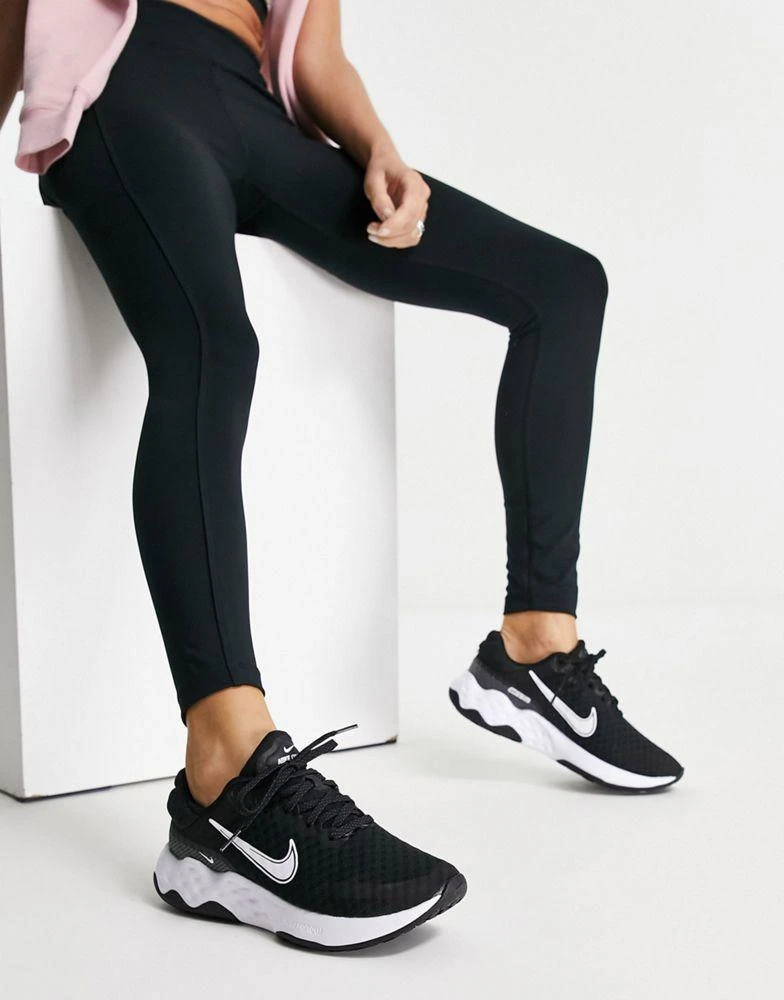 商品NIKE|Nike Running Renew Ride 3 trainers in black and white,价格¥691,第1张图片