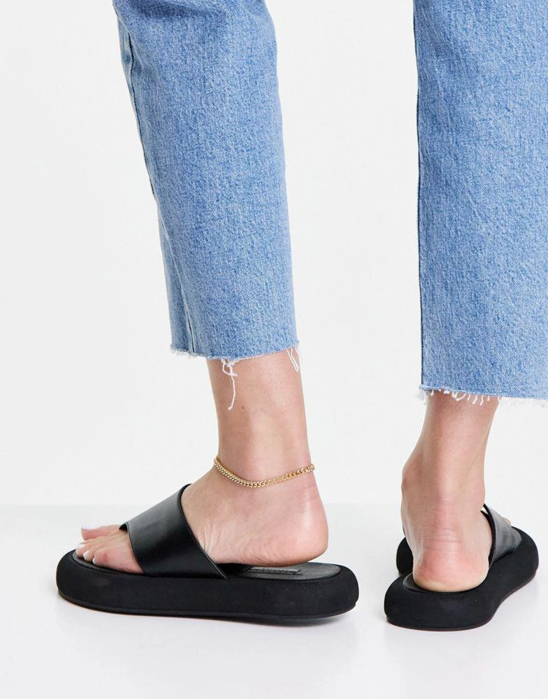 商品Topshop|Topshop Pia leather toe post sandal in black,价格¥281,第2张图片详细描述