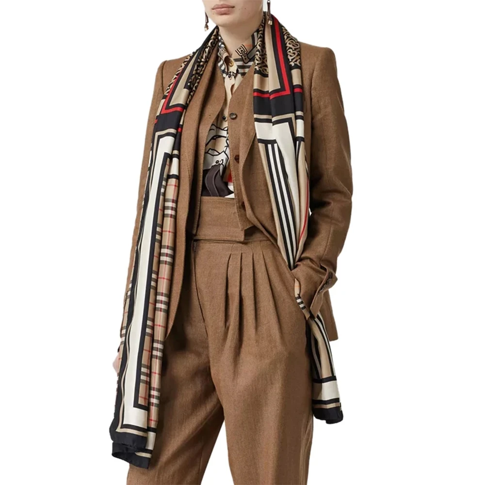 BURBERRY 棕色女士围巾 8011951 商品