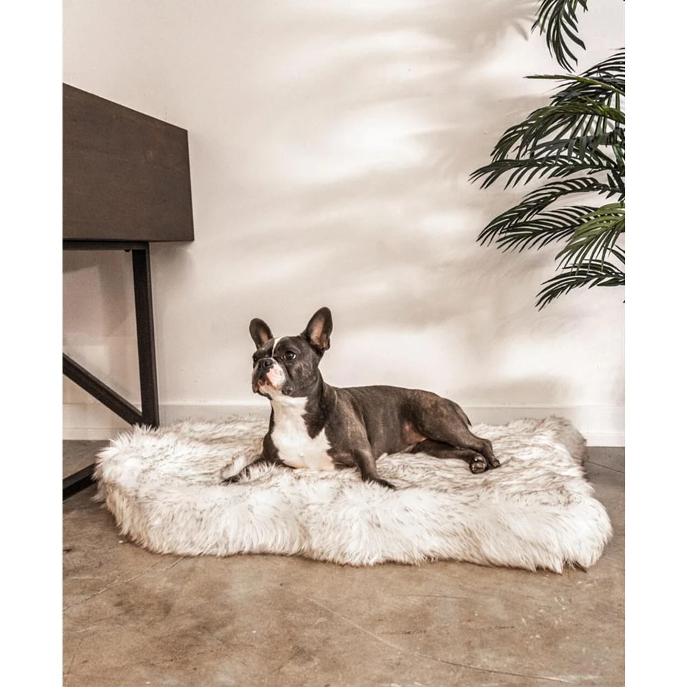 商品Paw Brands|PupRug Faux Fur Orthopedic Dog Bed Curve  Large/Extra,价格¥2662,第3张图片详细描述