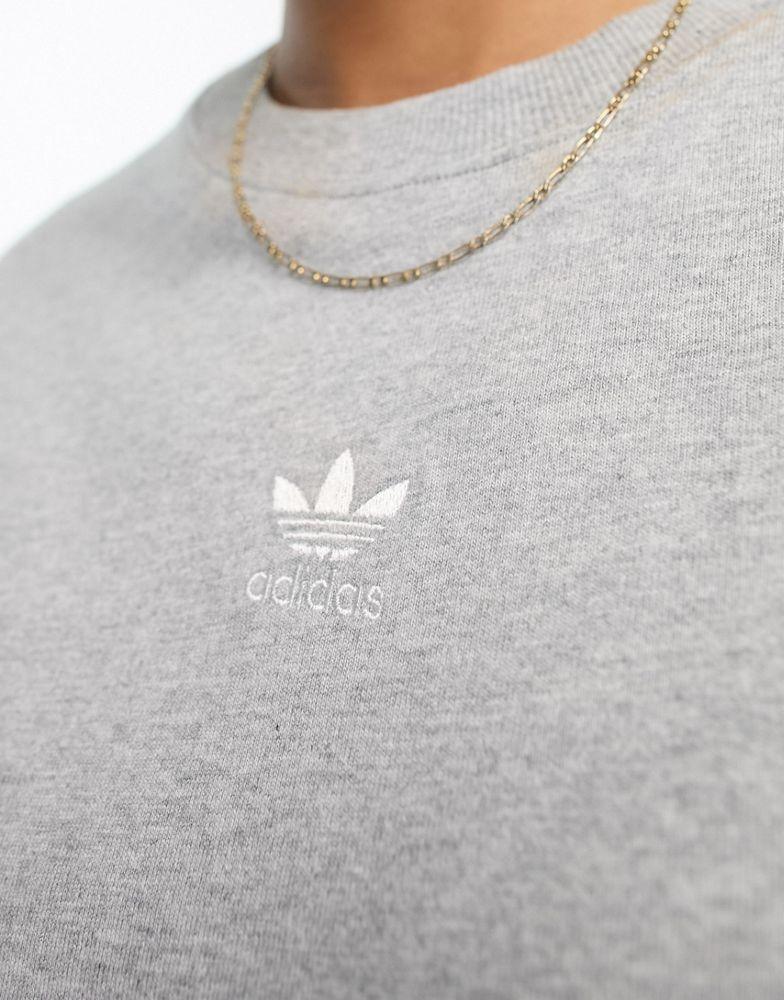 商品Adidas|adidas Originals trefoil essentials t-shirt in medium grey,价格¥204,第5张图片详细描述