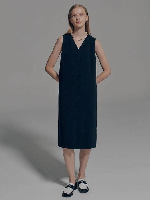 商品FRONTROW|[Drama Signature] Button-Down Vest Dress,价格¥1511,第3张图片详细描述