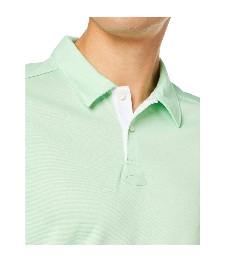 商品Oakley|Men's Gravity Short Sleeve Polo 2.0,价格¥487,第3张图片详细描述