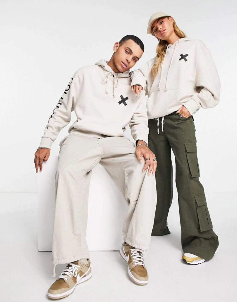 商品COLLUSION|COLLUSION Unisex logo hoodie in off-white,价格¥192,第4张图片详细描述