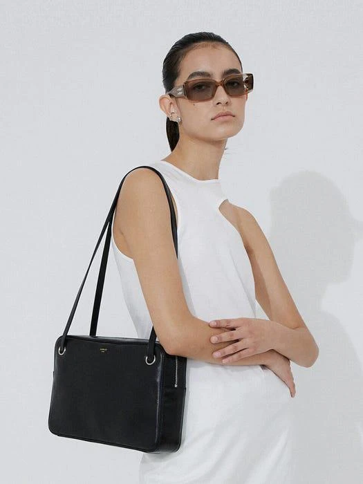 商品DEMAKER|Lunch Shoulder Bag - Black,价格¥1844,第2张图片详细描述