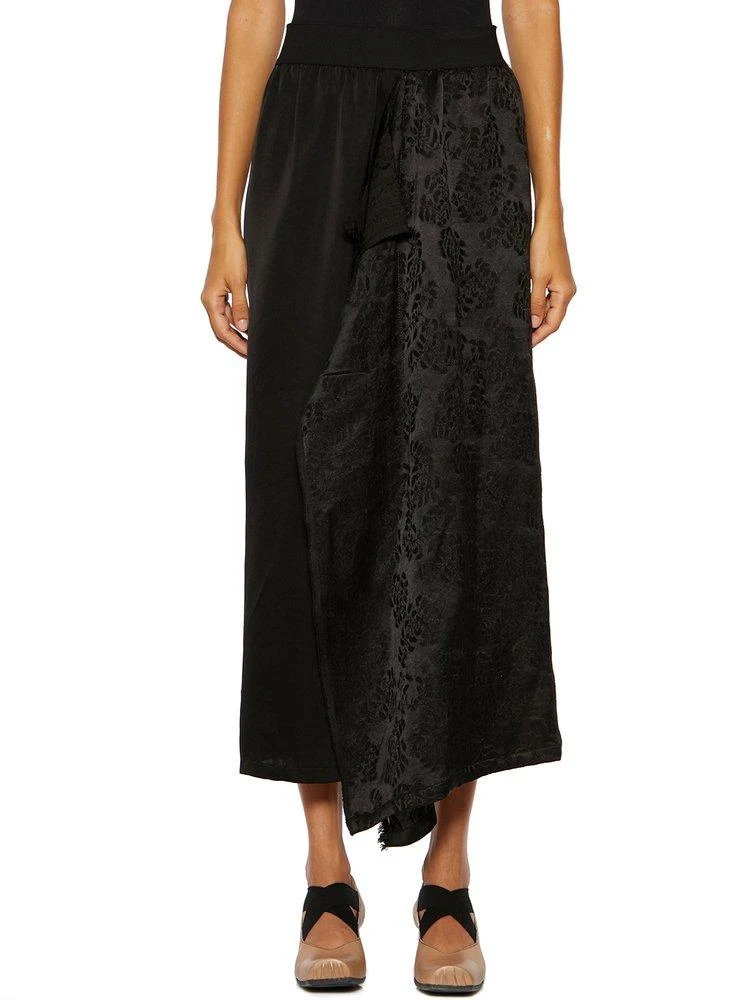 商品Uma Wang|Uma Wang All-Over Patterned Flared Hem Skirt,价格¥3871,第1张图片