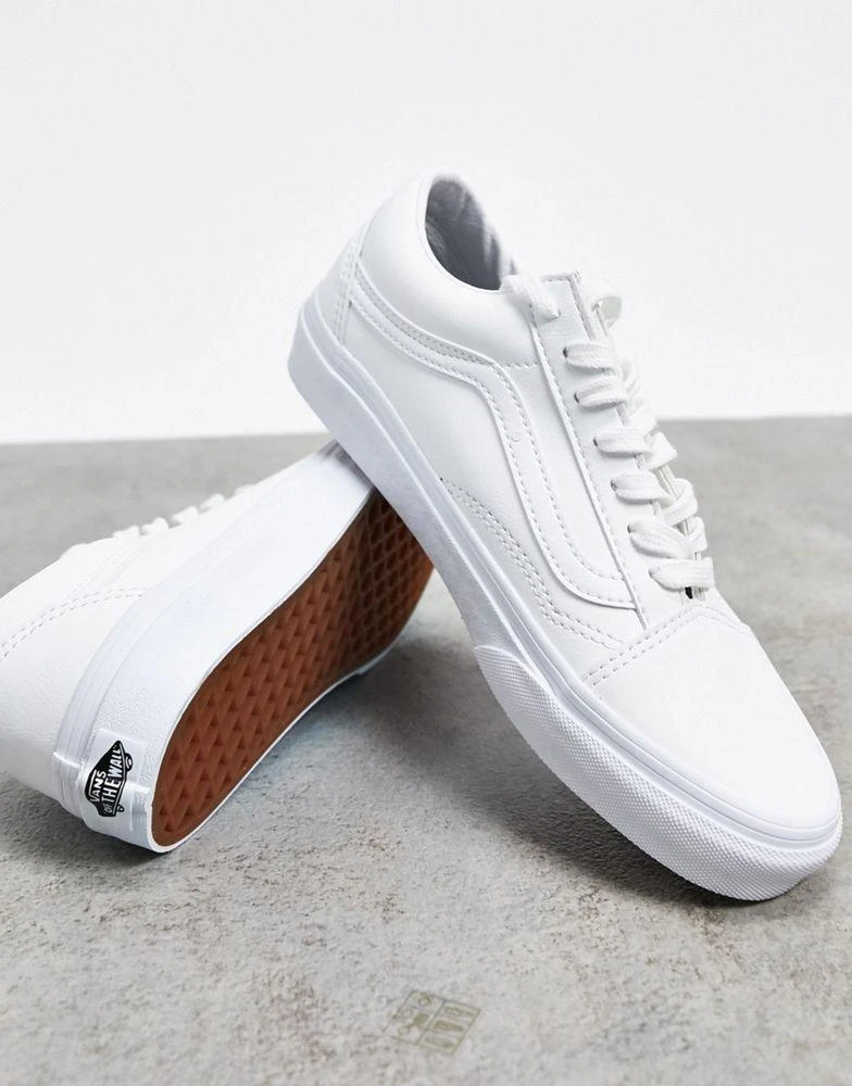 商品Vans|Vans Old Skool faux leather trainers in white,价格¥712,第3张图片详细描述