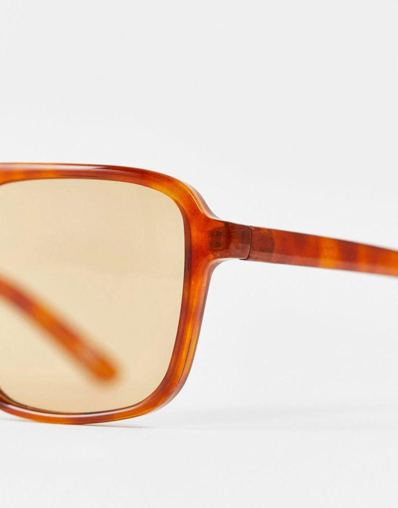 商品ASOS|ASOS DESIGN aviator sunglasses in tort with light brown lens,价格¥81,第4张图片详细描述
