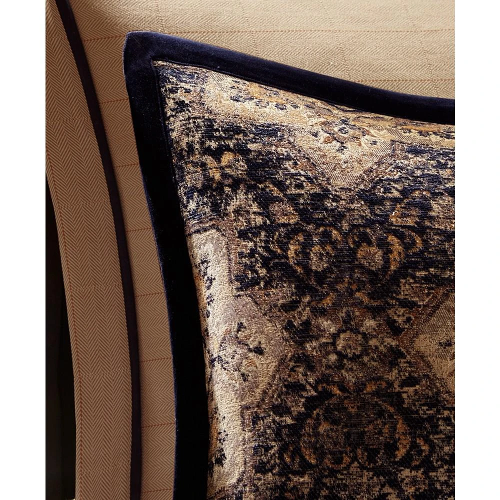 商品Madison Park Signature|Wellington 8-Pc. Comforter Set,价格¥1679,第5张图片详细描述
