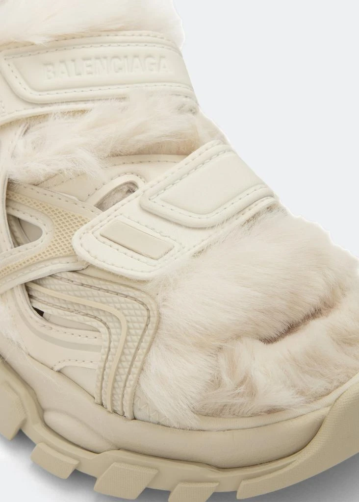 商品Balenciaga|Balenciaga Faux Fur Rubber Mesh Track Sandals 'Cream',价格¥2227,第2张图片详细描述