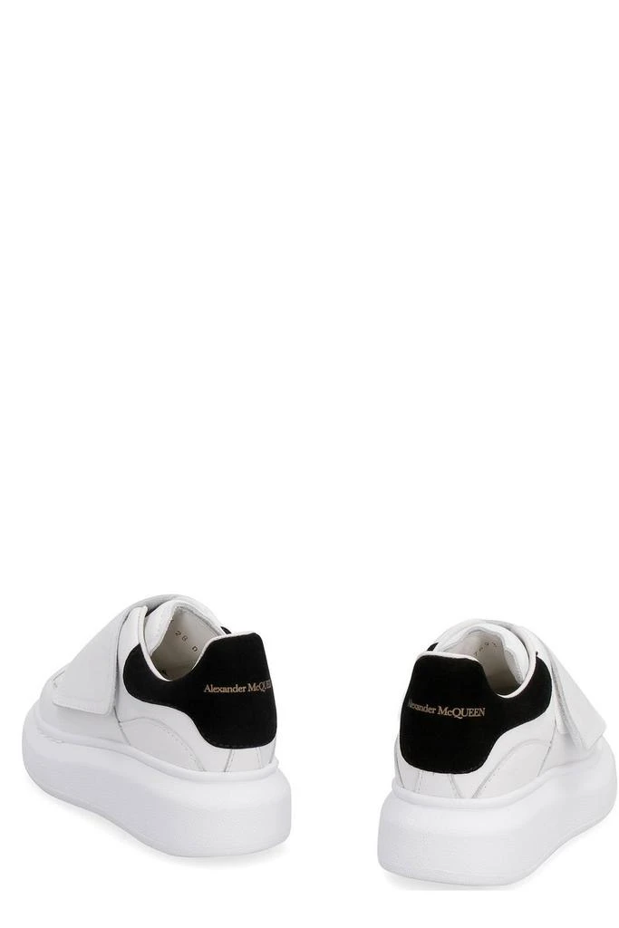 商品Alexander McQueen|Alexander McQueen Kids Oversized Velcro Strap Sneakers,价格¥1598,第3张图片详细描述