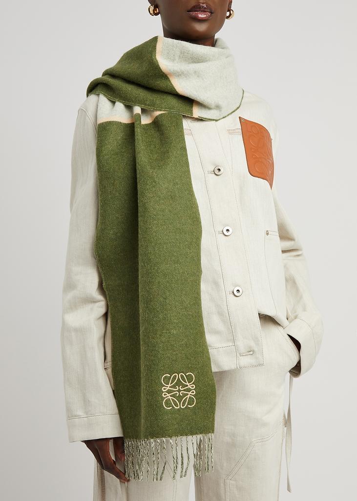 商品Loewe|Two-tone logo wool-blend scarf,价格¥1961,第4张图片详细描述