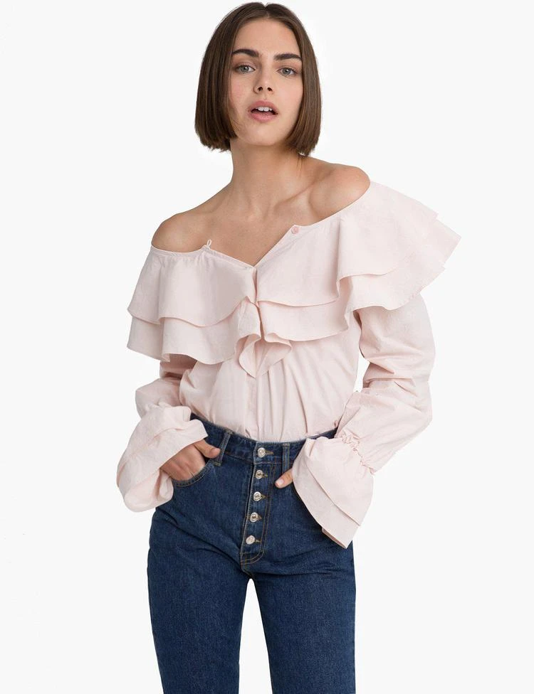 商品Pixie Market|Pink Ruffle Off The Shoulder Shirt,价格¥753,第4张图片详细描述