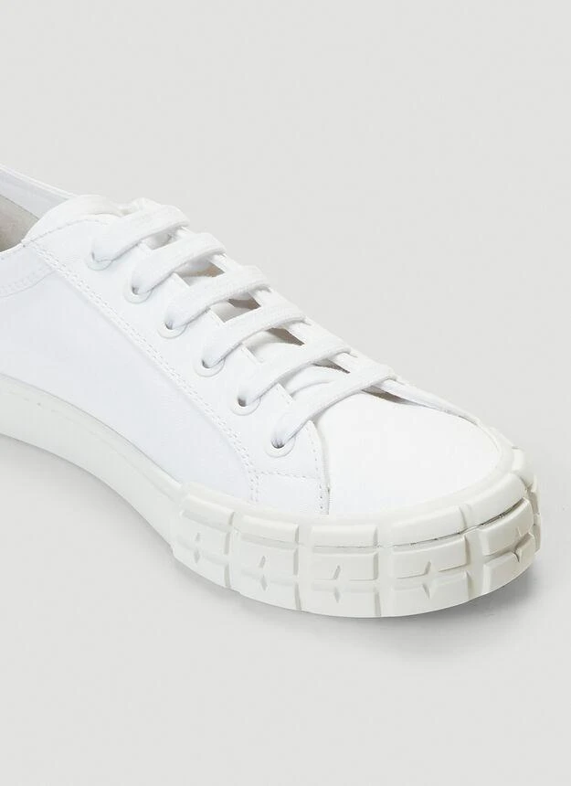 商品Prada|Cassetta Wheel Sneakers in White,价格¥2678,第5张图片详细描述