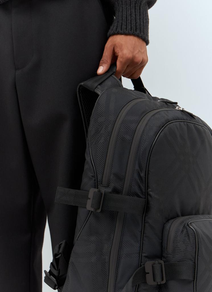 BURBERRY｜BACKPACKS (Checked Jacquard Backpack (8080840) Burberry check-print Jacquard Backpack | Black | FARFETCH