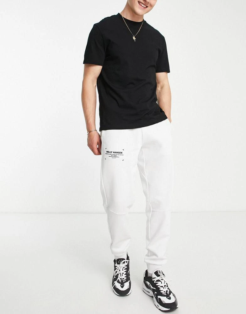 商品Helly Hansen|Helly Hansen Move Sweat joggers in white,价格¥494,第3张图片详细描述