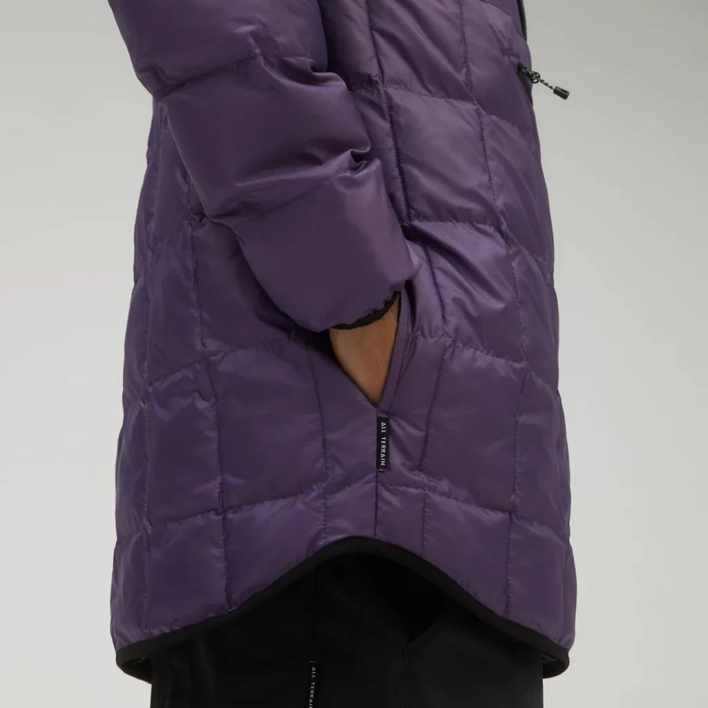 商品New Balance|NB AT Iridescent Puffer Jacket,价格¥978,第5张图片详细描述