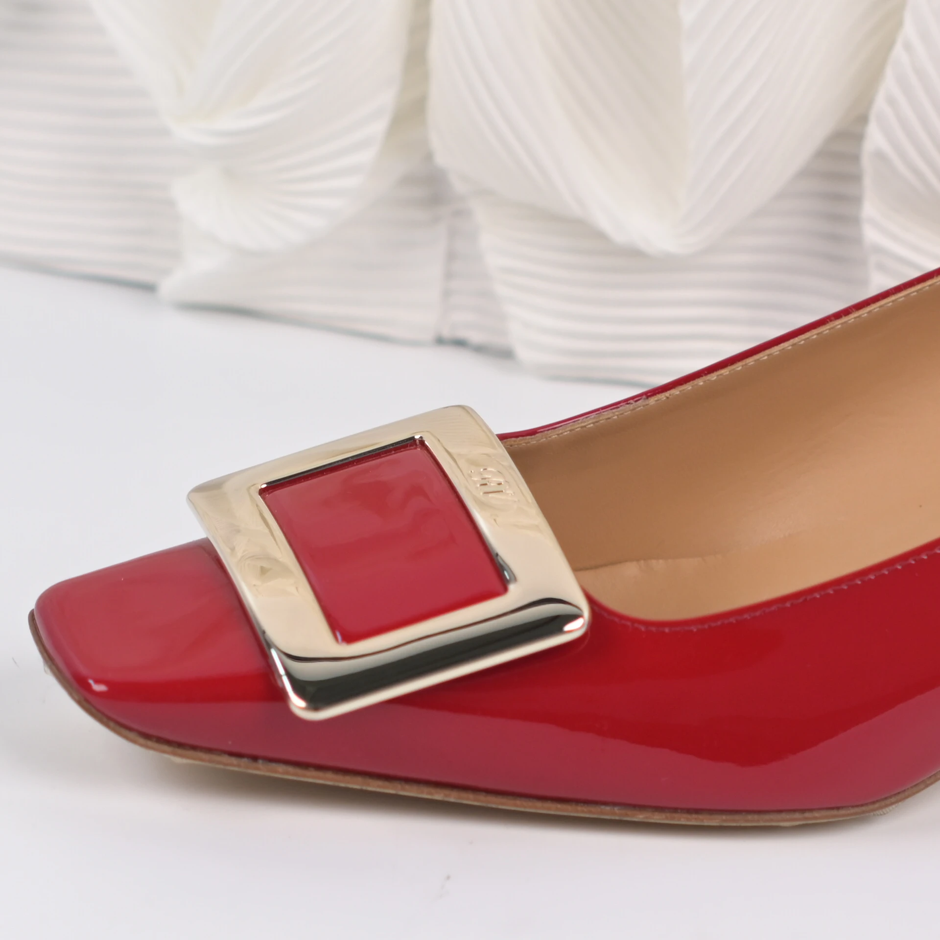 ROGER VIVIER 红色女士中跟鞋 RVW00600920-D1P-R406 商品