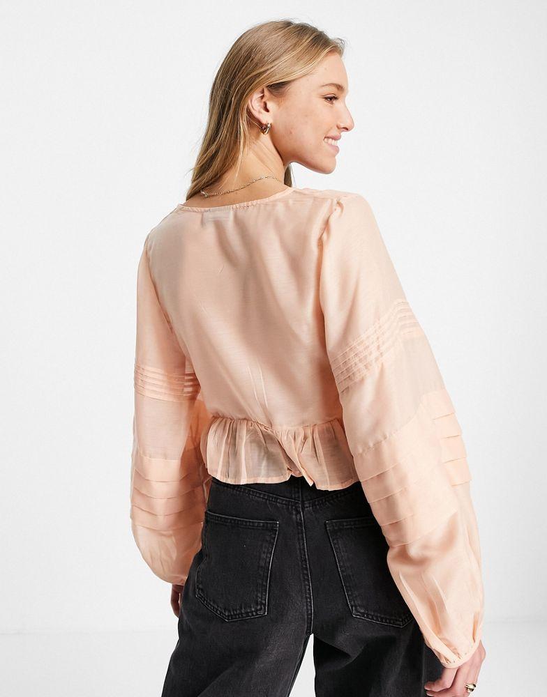 ASOS DESIGN button through top with pleated sleeve in peach商品第2张图片规格展示