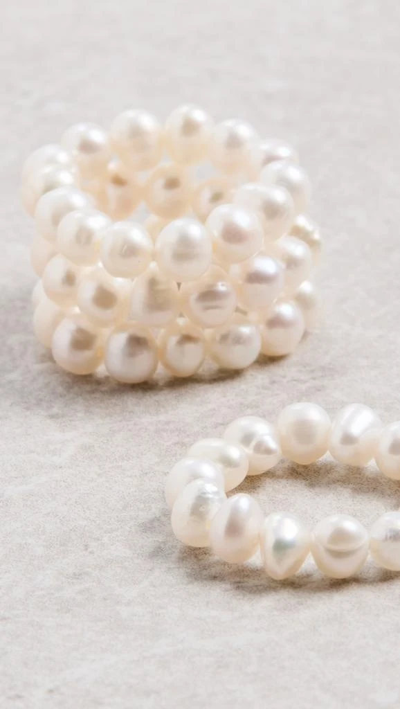 商品Timeless Pearly|Timeless Pearly 堆叠珍珠戒指,价格¥955,第5张图片详细描述